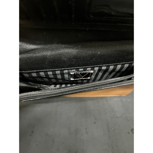 Victoria's Secret Black Croc Wallet Clutch Wristlet Gold Chain Tan Interior - Picture 6 of 10